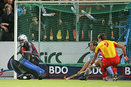 © Herbert Bohlscheid (www.sportfoto.tv) / Wolfgang Quednau (www.hockeyimage.net)