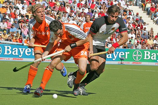 © Herbert Bohlscheid • www.sportfoto.tv und Wolfgang Quednau • www.hockeyimage.net